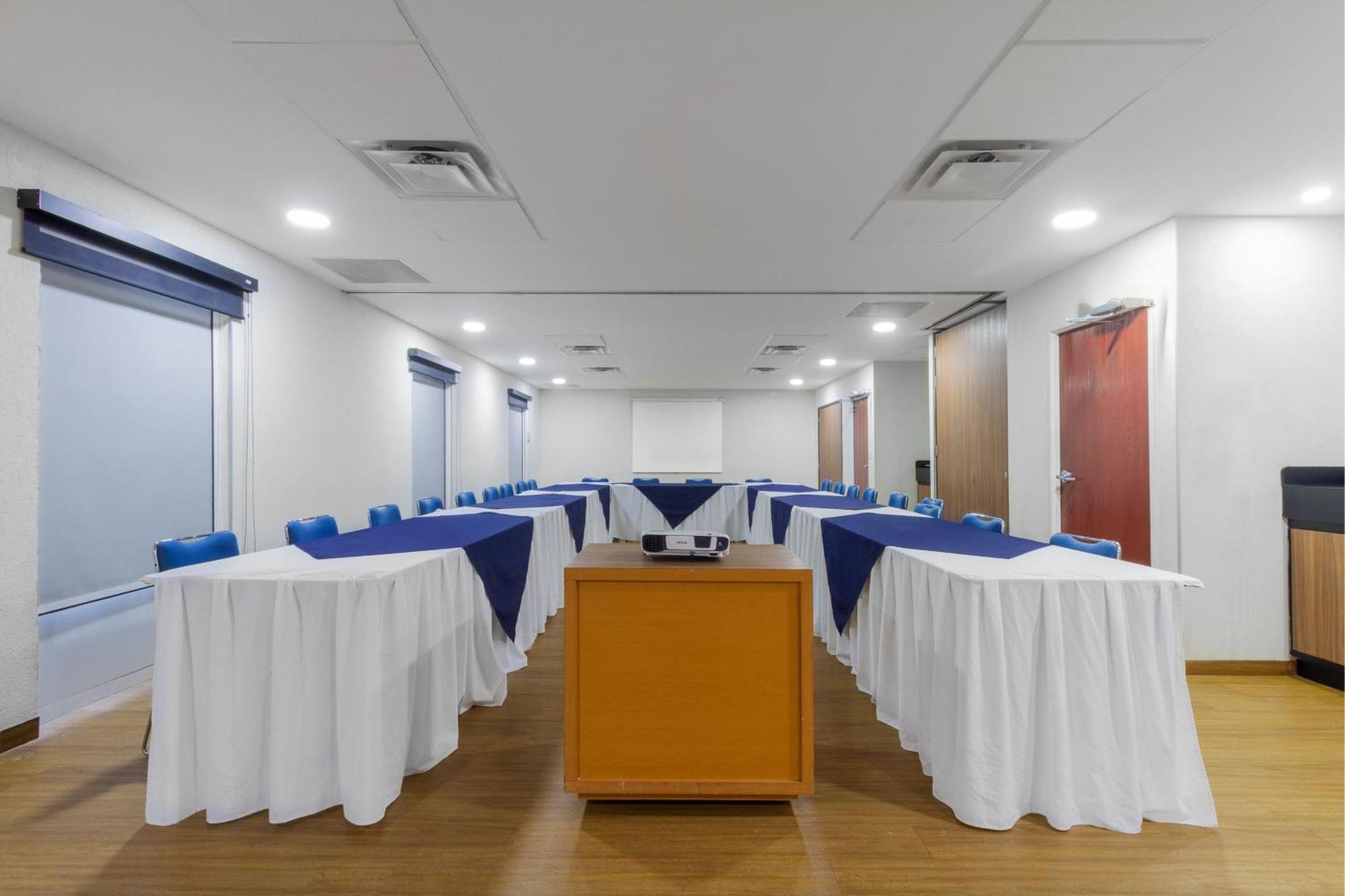 City Express By Marriott Tuxtla Gutiérrez Екстериор снимка